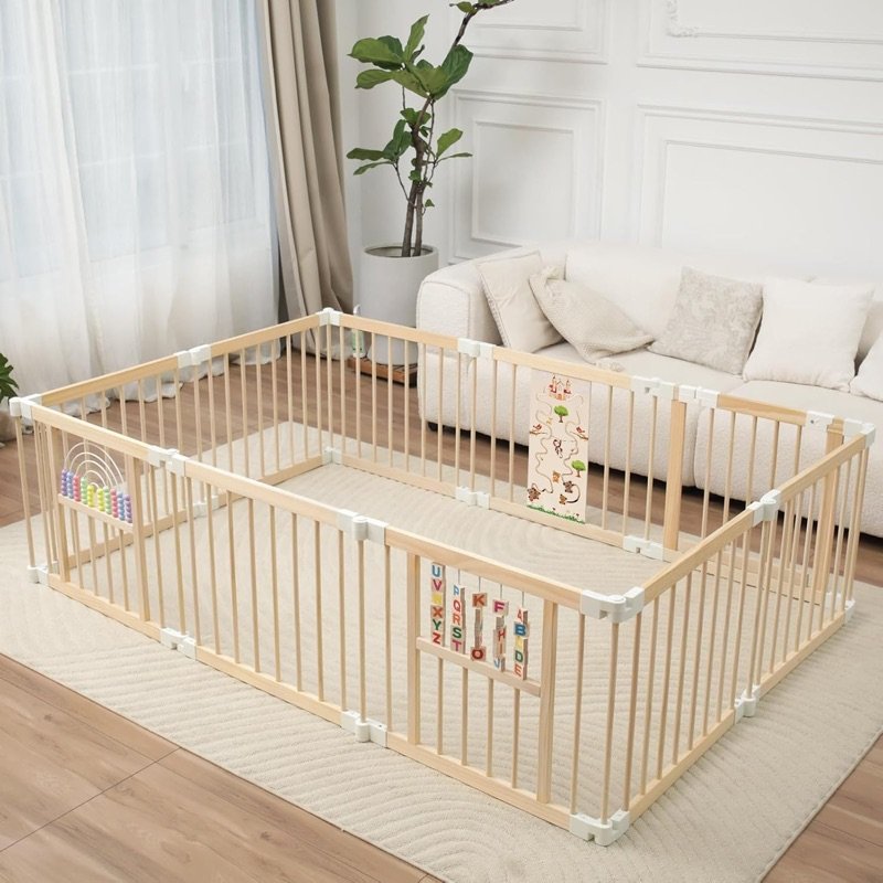 Detail view of the playpen construction